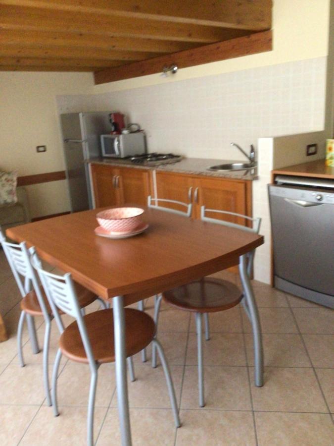 Casale El Galet Daire Moniga del Garda Dış mekan fotoğraf